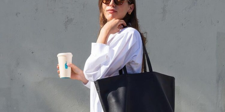 black bag fashion tips